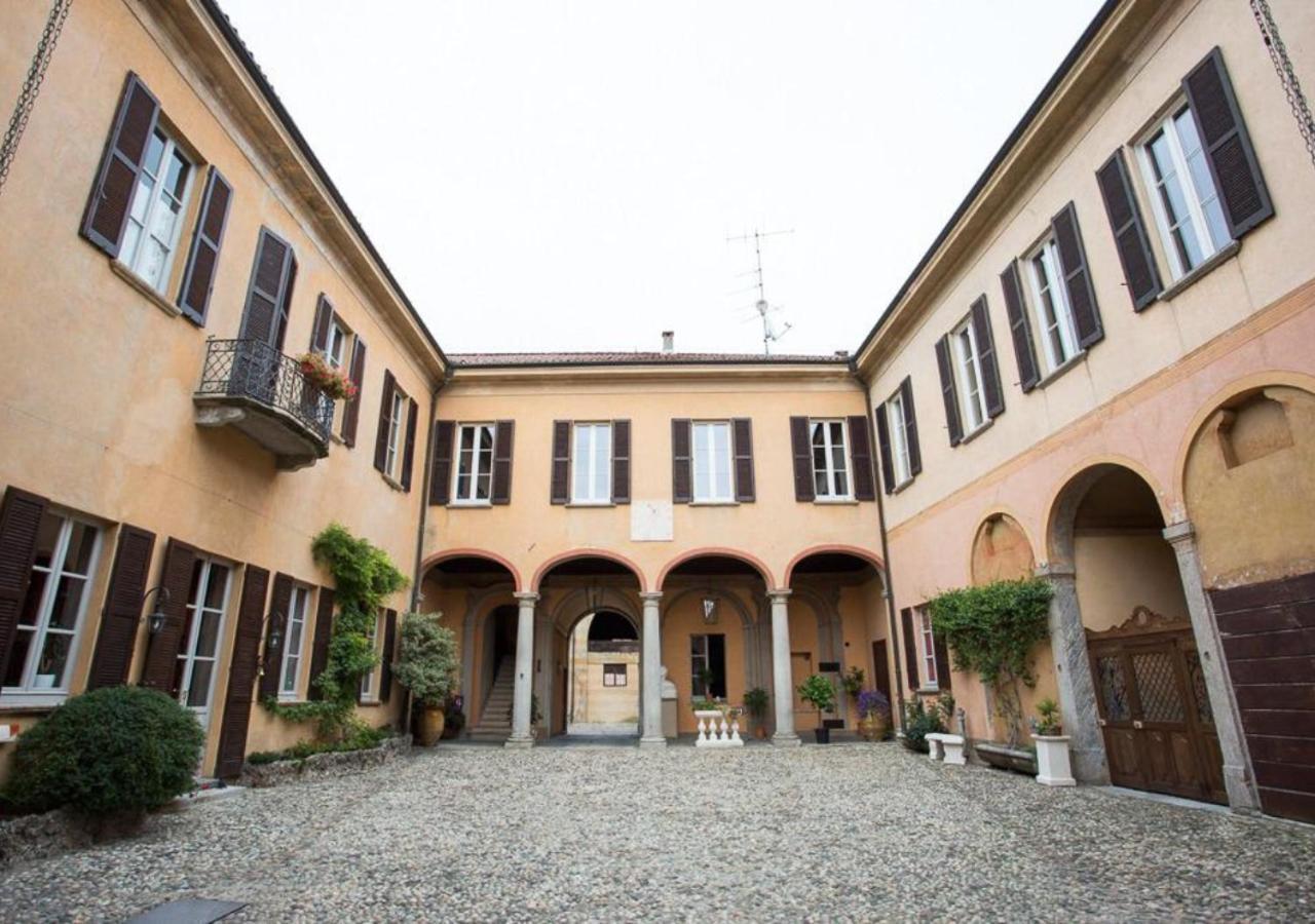 Villa Ghiringhelli Azzate Exterior photo