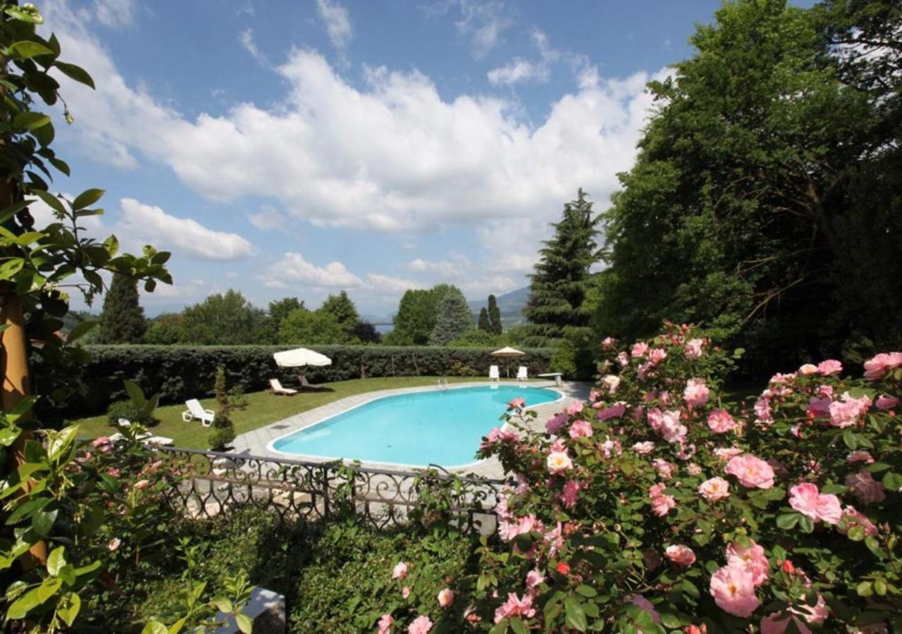 Villa Ghiringhelli Azzate Exterior photo